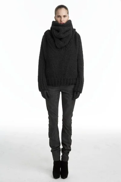 Look 16
